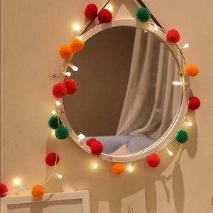 Pom Pom string lights